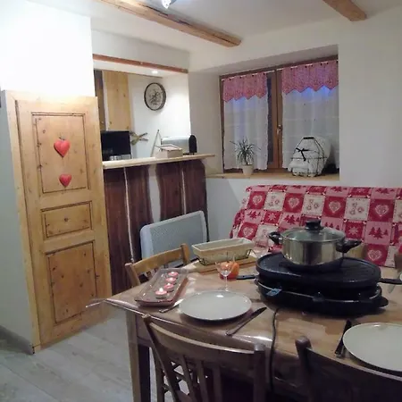 Le Genepi Apartment